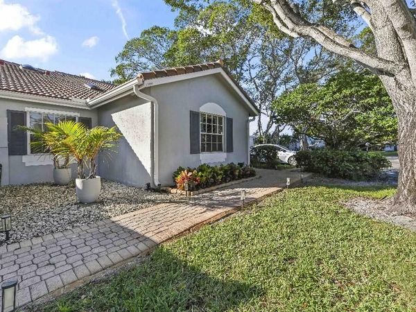 5160 Sabal Gardens Ln, Unit 1, Boca Raton, FL 33487