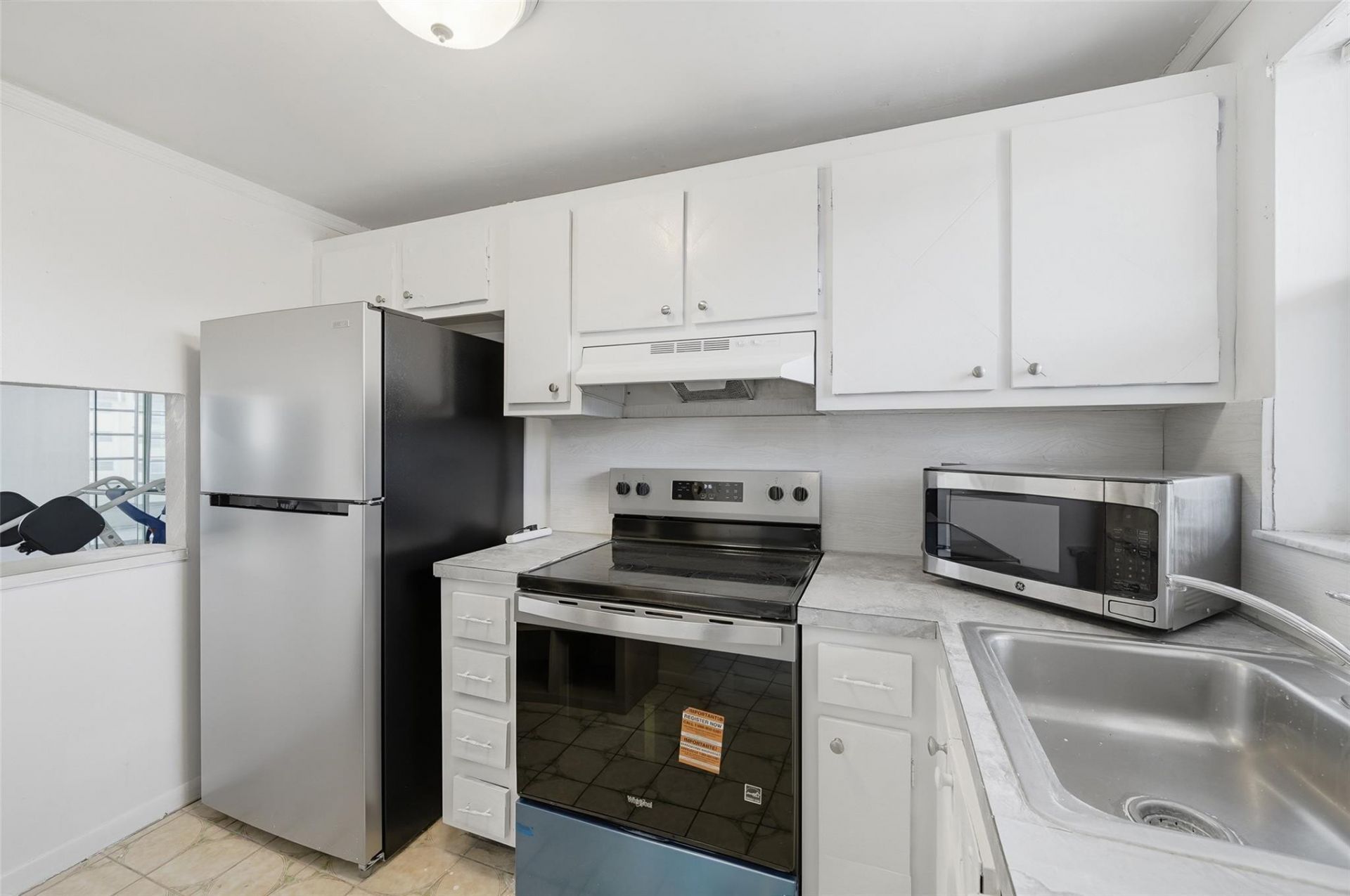 8951 Sunrise Lakes Boulevard, Unit 209, Sunrise, FL 33322 Photo