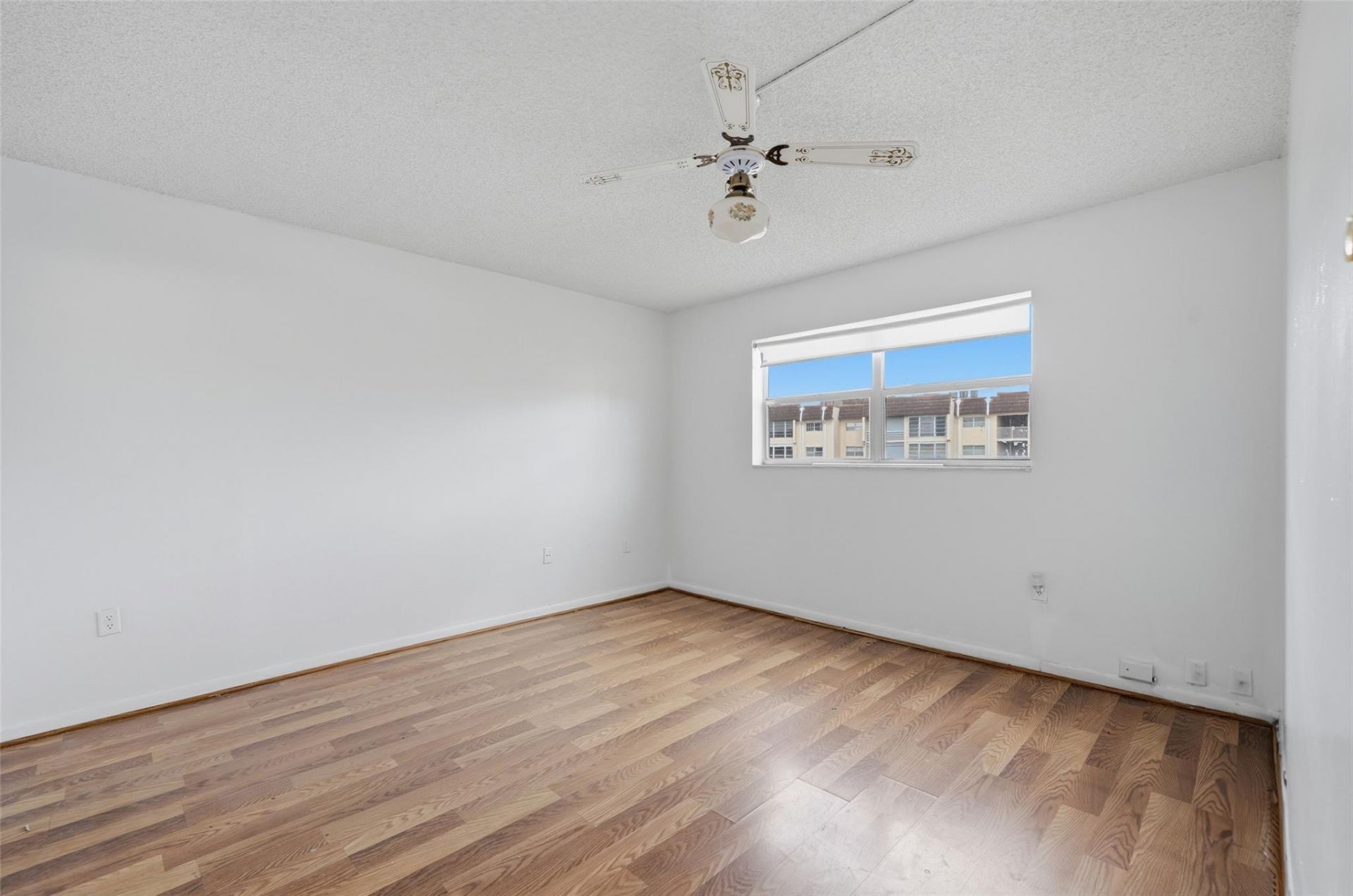 8951 Sunrise Lakes Boulevard, Unit 209, Sunrise, FL 33322 Photo