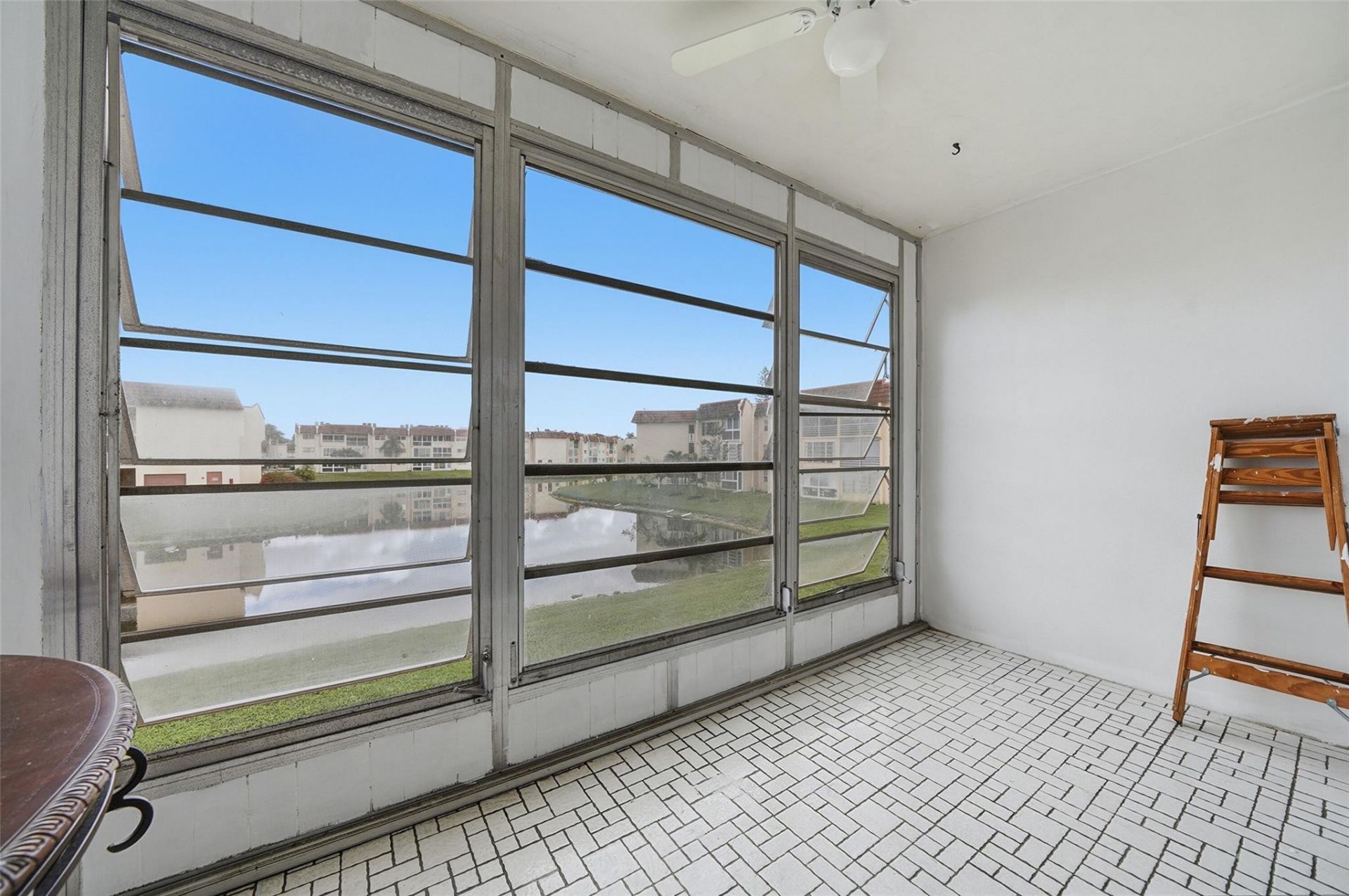 8951 Sunrise Lakes Boulevard, Unit 209, Sunrise, FL 33322 Photo