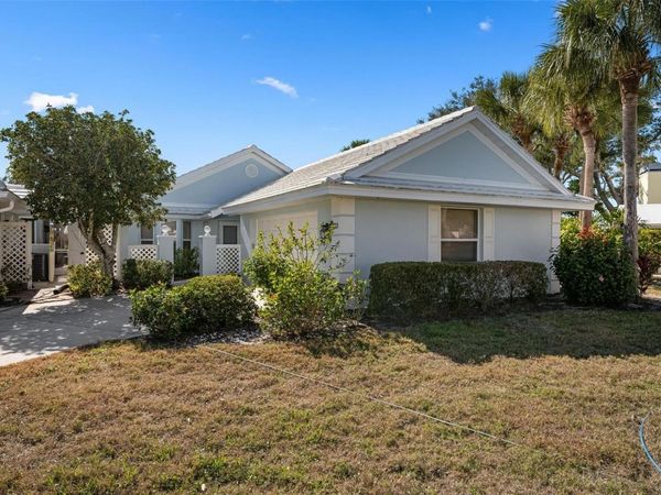 733 BRIGHTSIDE CRESCENT DRIVE, Unit 31, VENICE, FL 34293
