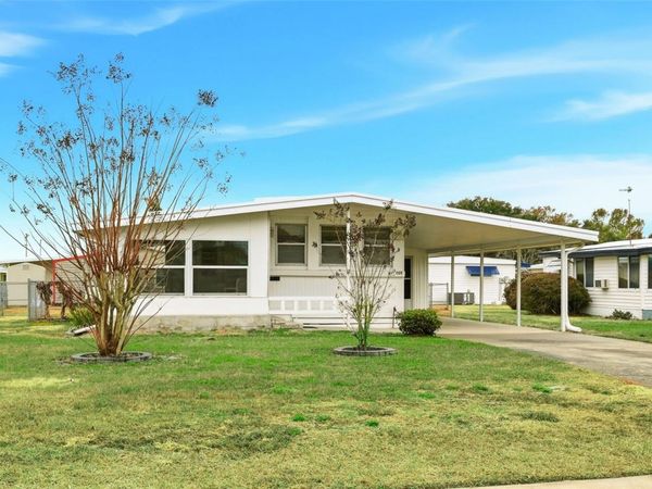 1125 ELKHART CIRCLE, TAVARES, FL 32778