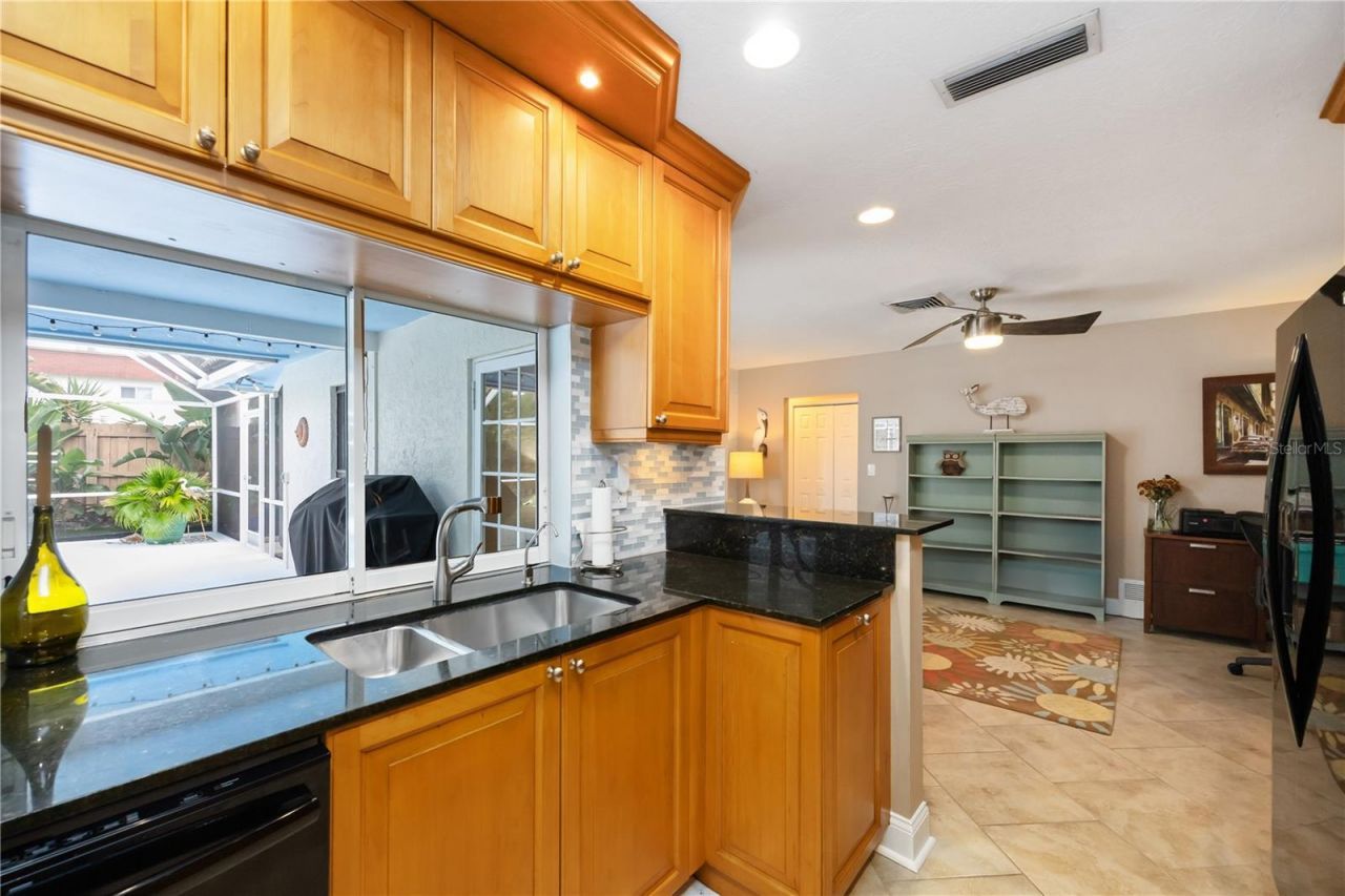 3619 Pembrook Drive, Sarasota, FL 34239 Photo