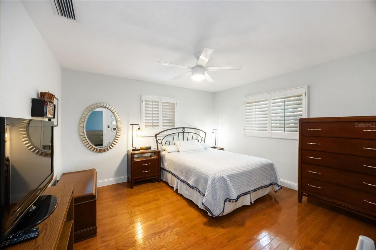 3619 Pembrook Drive, Sarasota, FL 34239 Photo