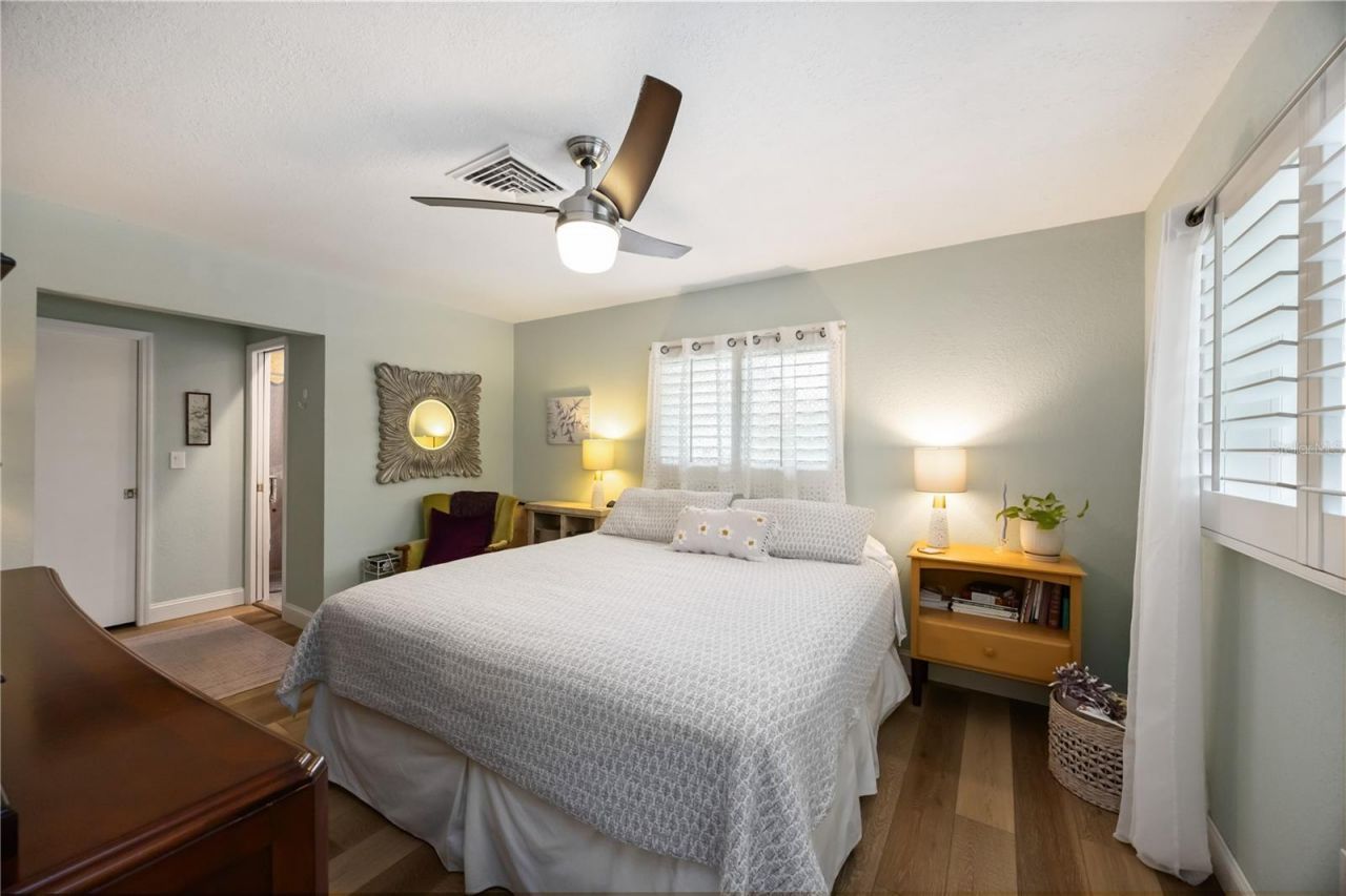 3619 Pembrook Drive, Sarasota, FL 34239 Photo