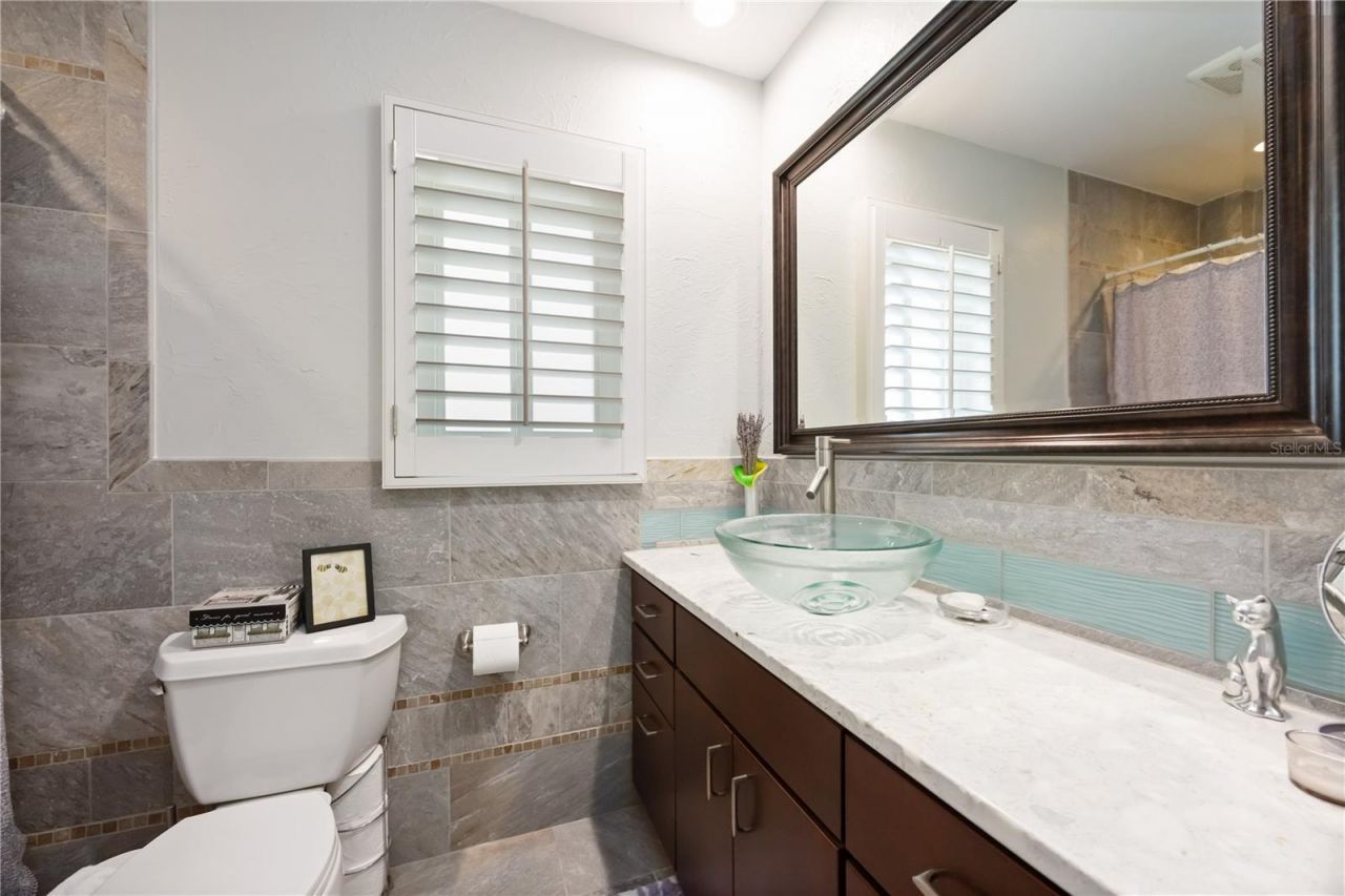 3619 Pembrook Drive, Sarasota, FL 34239 Photo