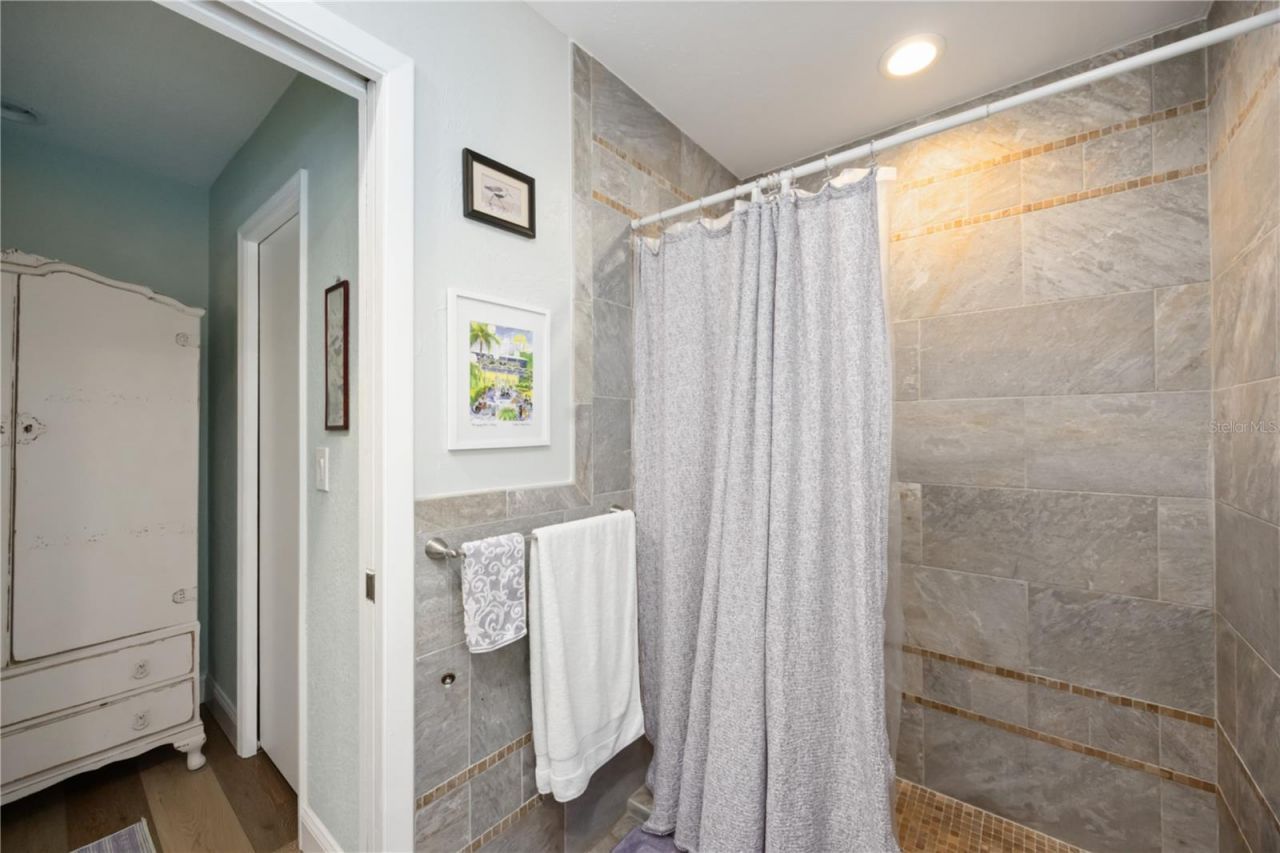 3619 Pembrook Drive, Sarasota, FL 34239 Photo