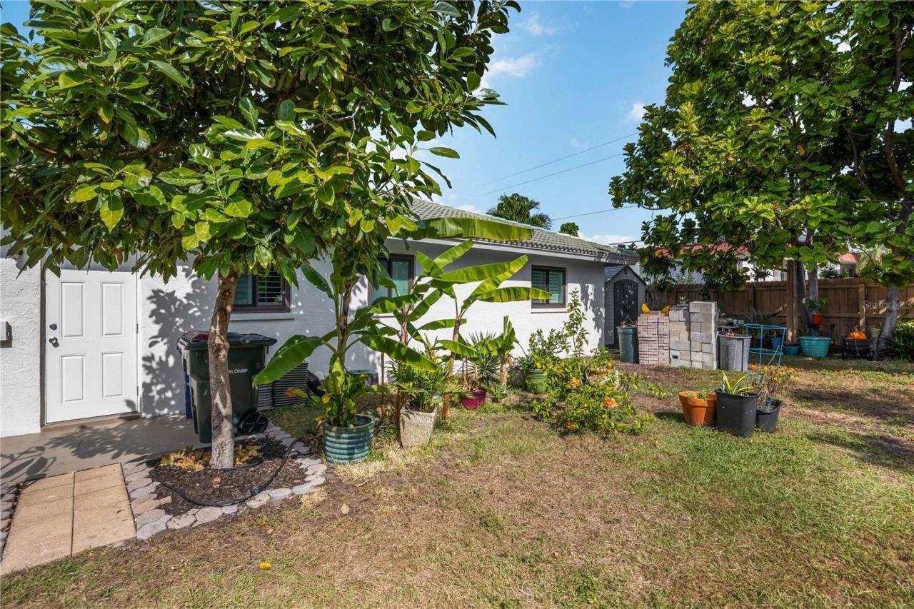 3619 Pembrook Drive, Sarasota, FL 34239 Photo