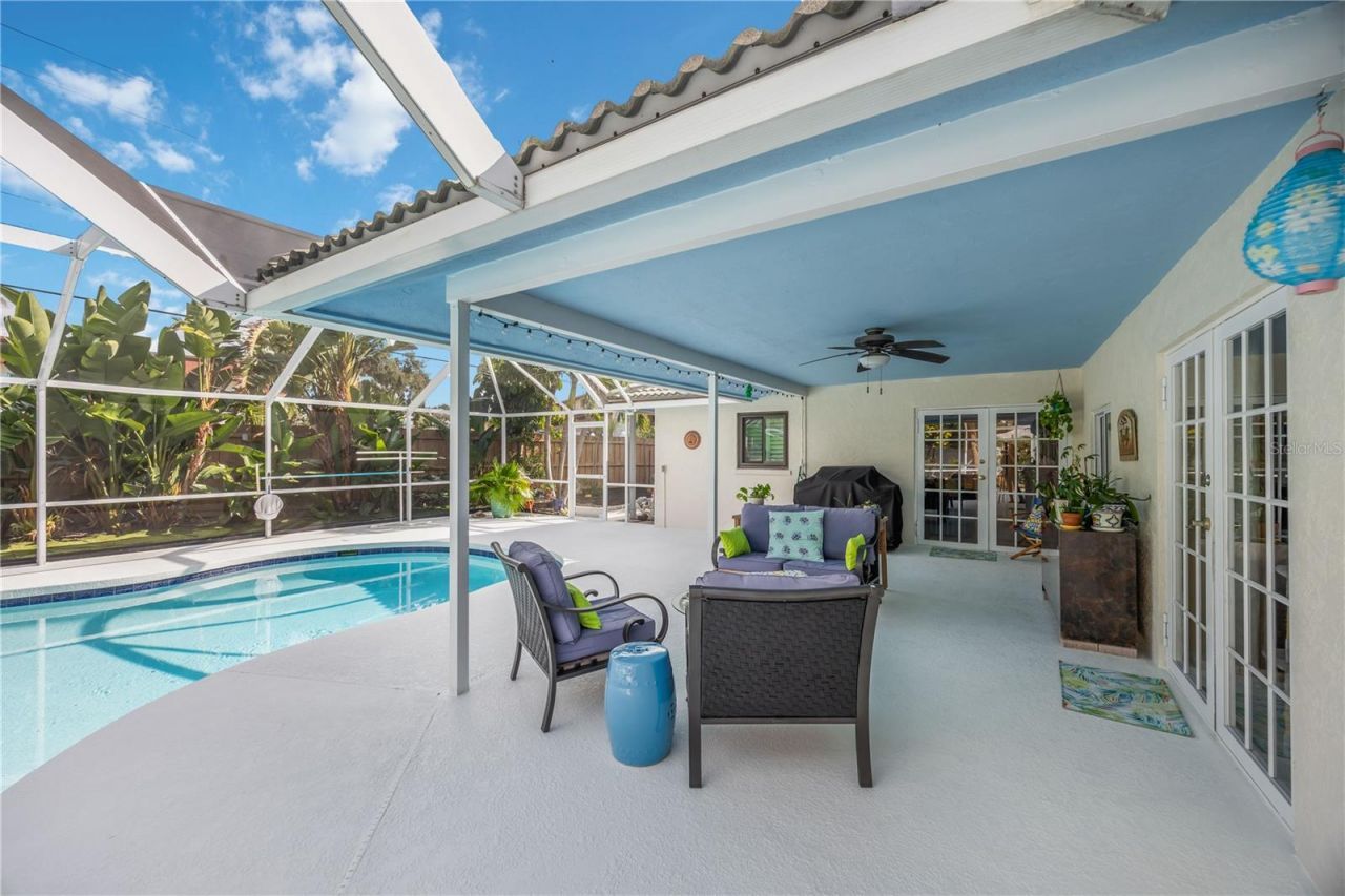 3619 Pembrook Drive, Sarasota, FL 34239 Photo