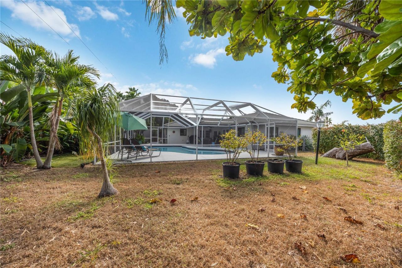 3619 Pembrook Drive, Sarasota, FL 34239 Photo