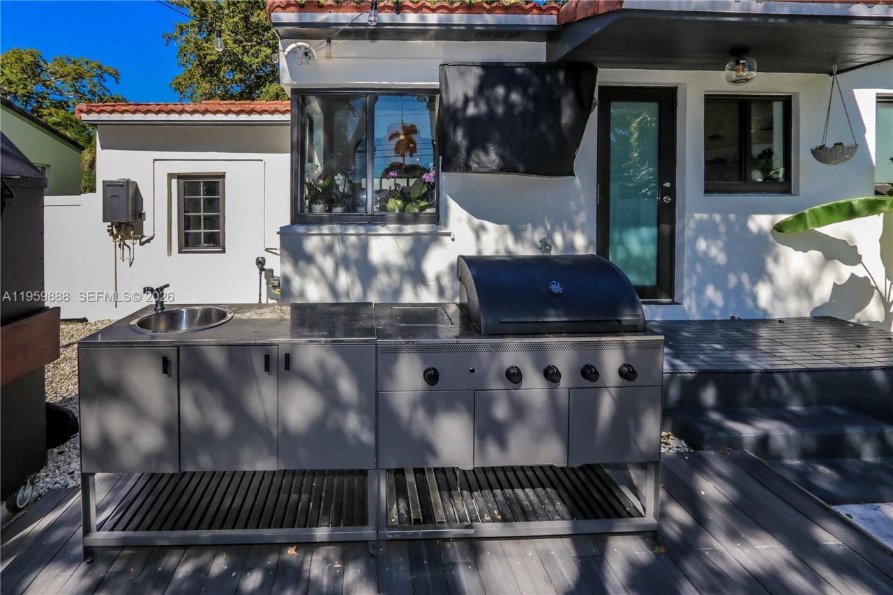 1516 Mayo St, Hollywood, FL 33020 Photo