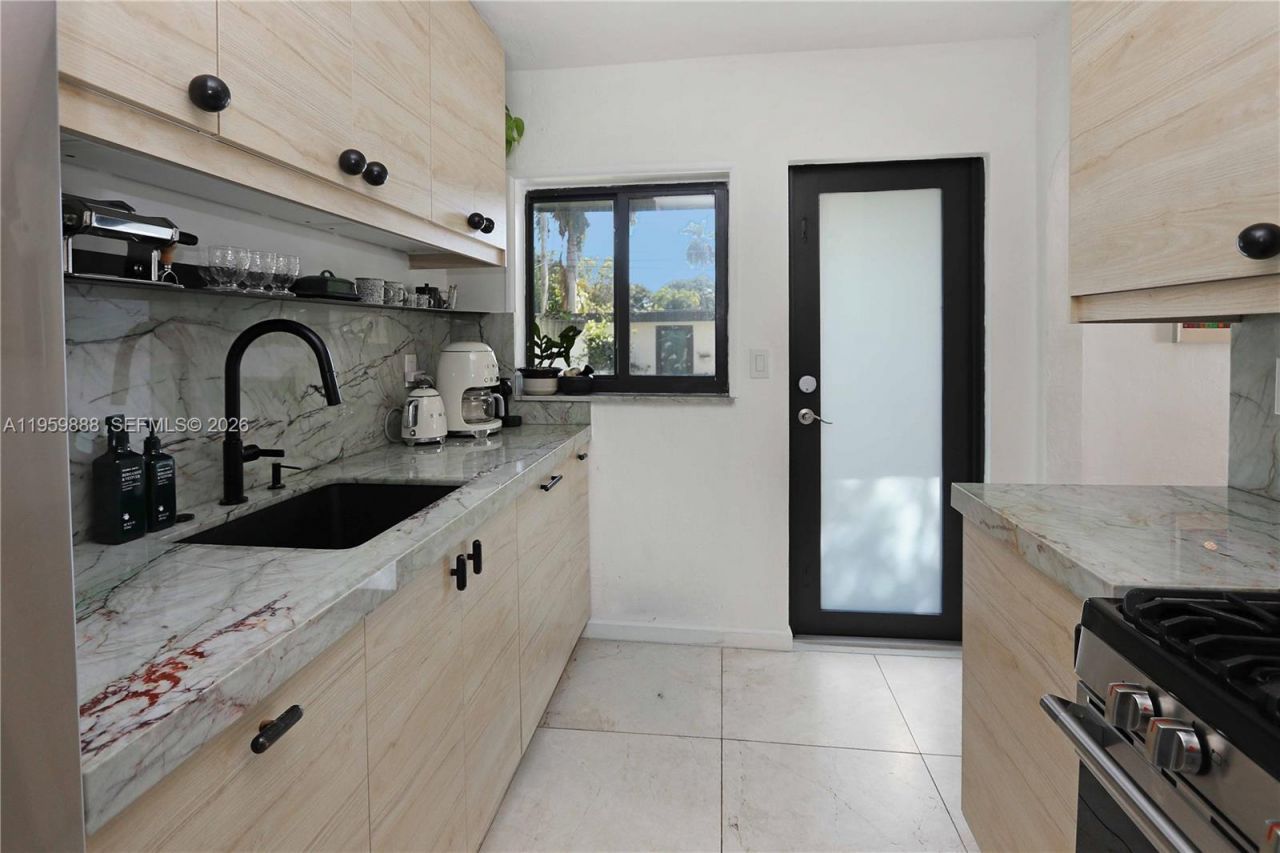 1516 Mayo St, Hollywood, FL 33020 Photo