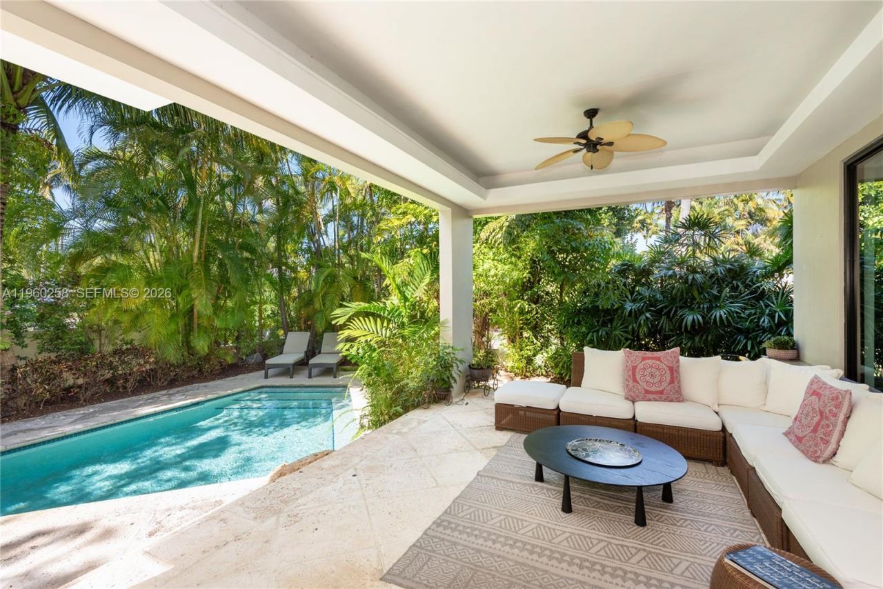 650 Curtiswood Dr, Key Biscayne, FL 33149 Photo