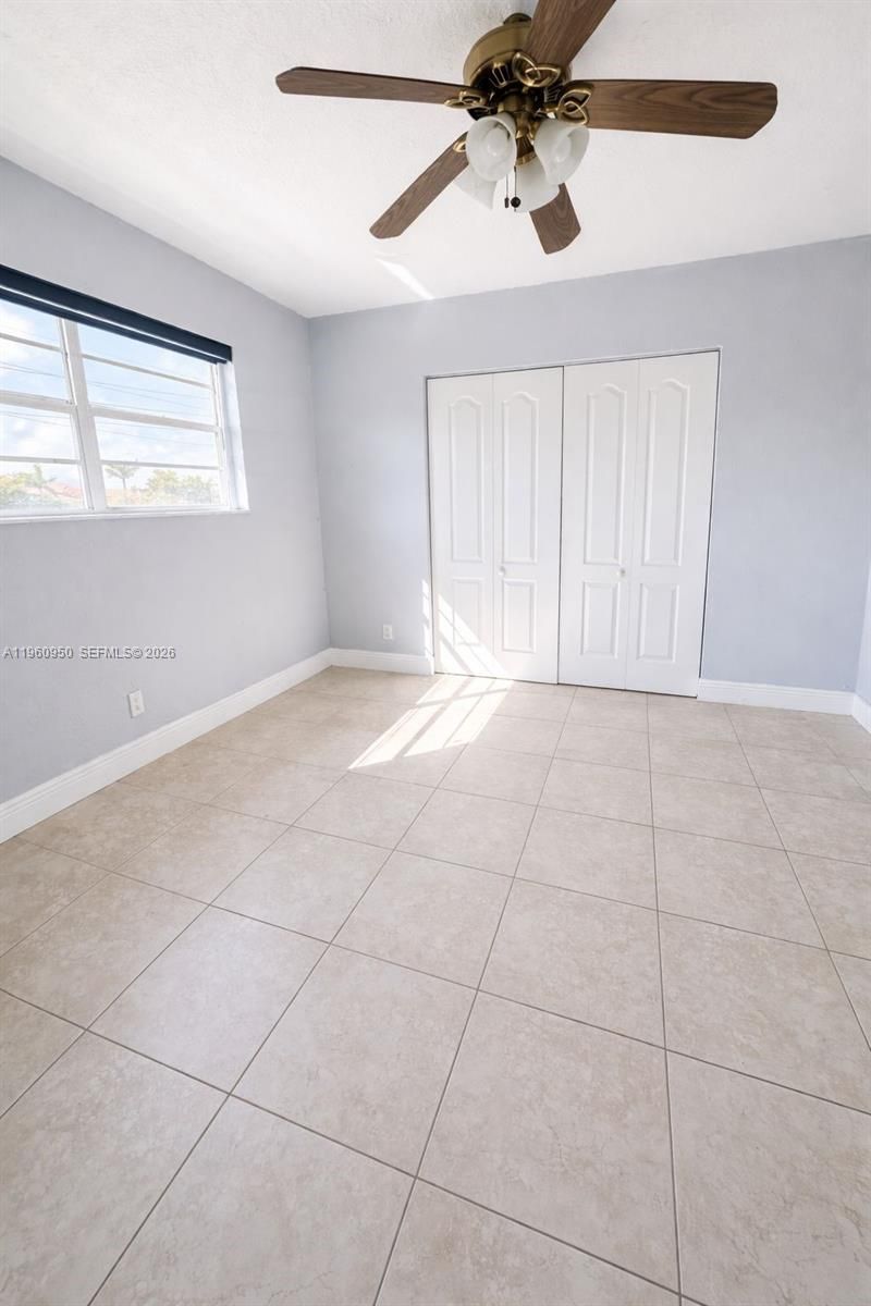 110 SE 2nd St, Unit 312, Hallandale Beach, FL 33009 Photo