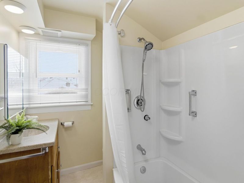 89 N Roys Avenue, Columbus, OH 43204 Photo 24