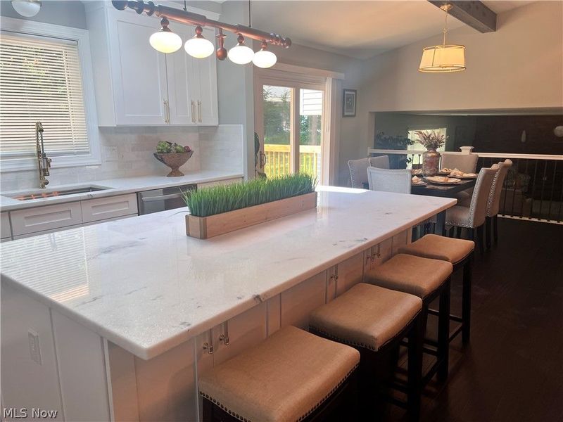 704 Echo Drive, Gates Mills, OH 44040 Photo 4