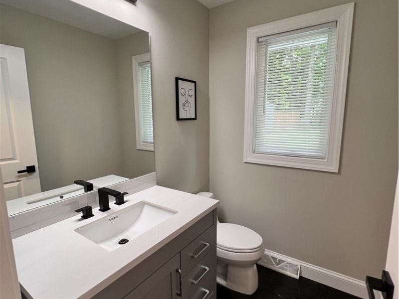 704 Echo Drive, Gates Mills, OH 44040 Photo 8