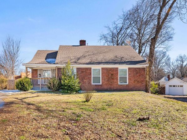 2255 CYPRESS CIR, Memphis, TN 38112