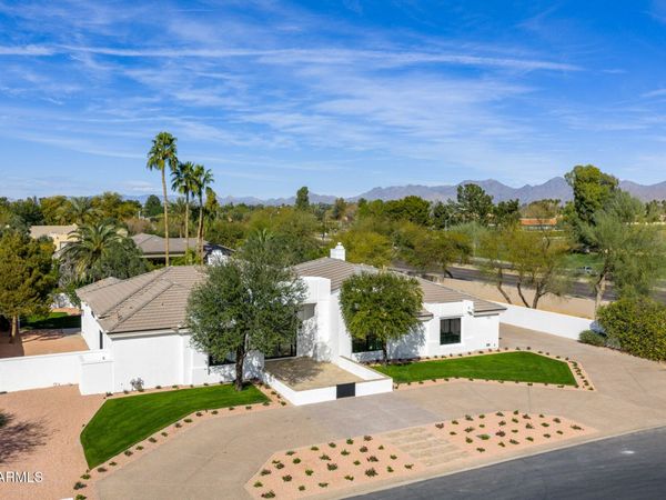 7180 E BELMONT Avenue, Paradise Valley, AZ 85253