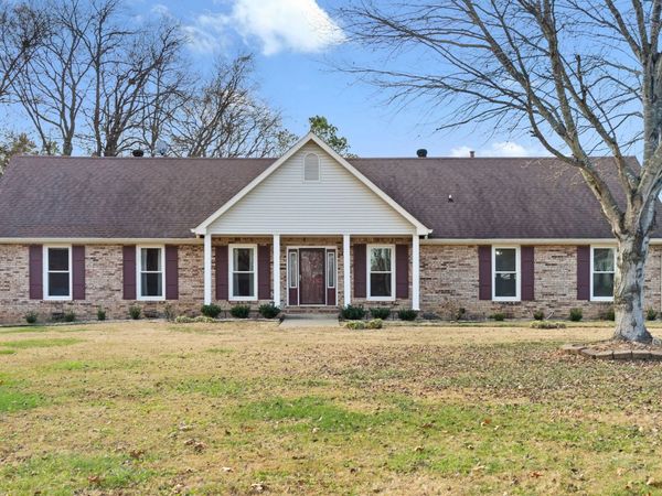 290 Andrew Jackson Dr , Clarksville, TN 37043