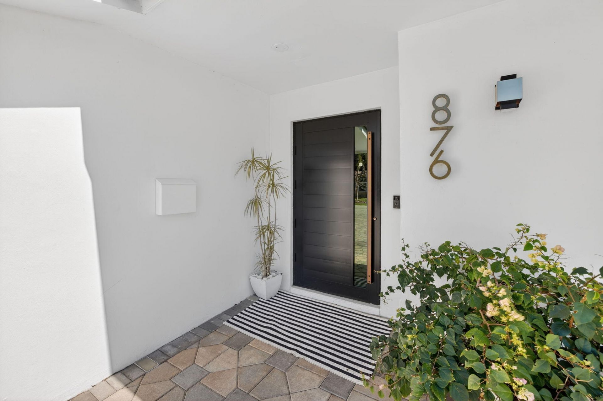 876 NW 6th Avenue, Boca Raton, FL 33432 Photo