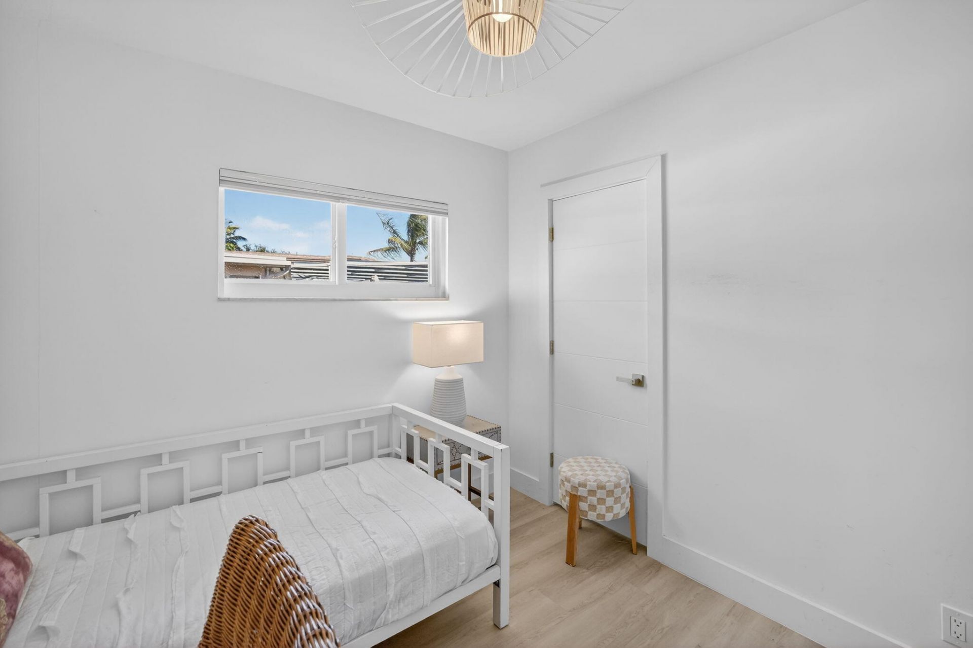 876 NW 6th Avenue, Boca Raton, FL 33432 Photo