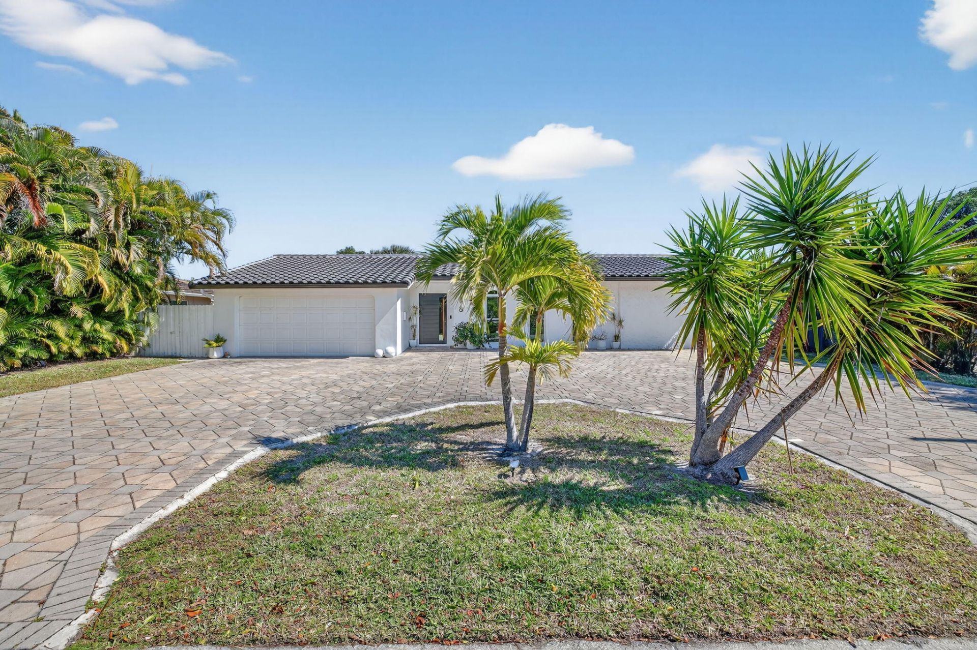 876 NW 6th Avenue, Boca Raton, FL 33432 Photo