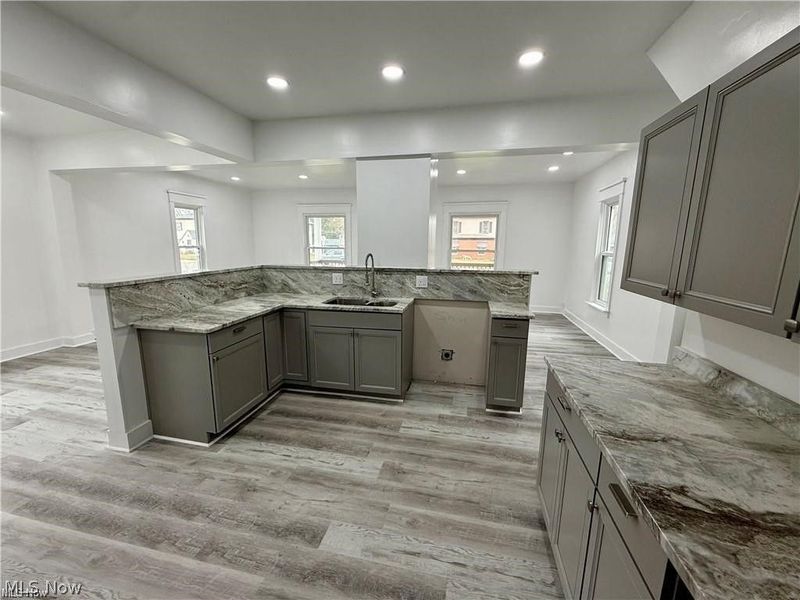 338 N Wooster Avenue, Strasburg, OH 44680 Photo 4