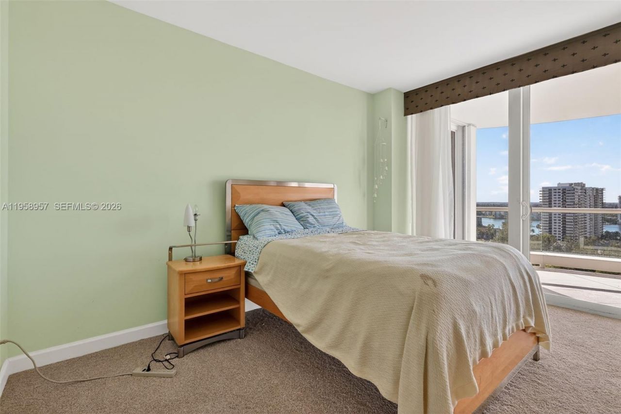 7000 Island Blvd, Unit 1604, Aventura, FL 33160 Photo