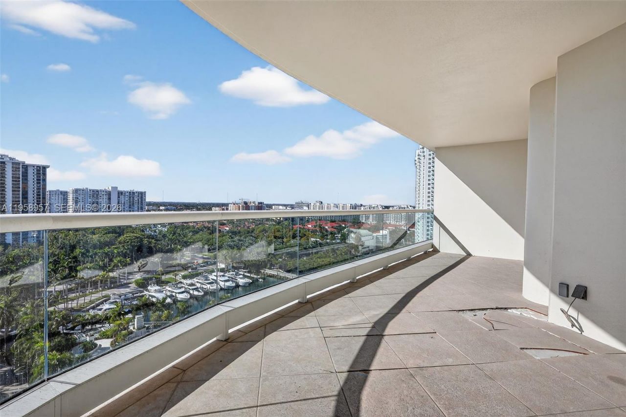 7000 Island Blvd, Unit 1604, Aventura, FL 33160 Photo