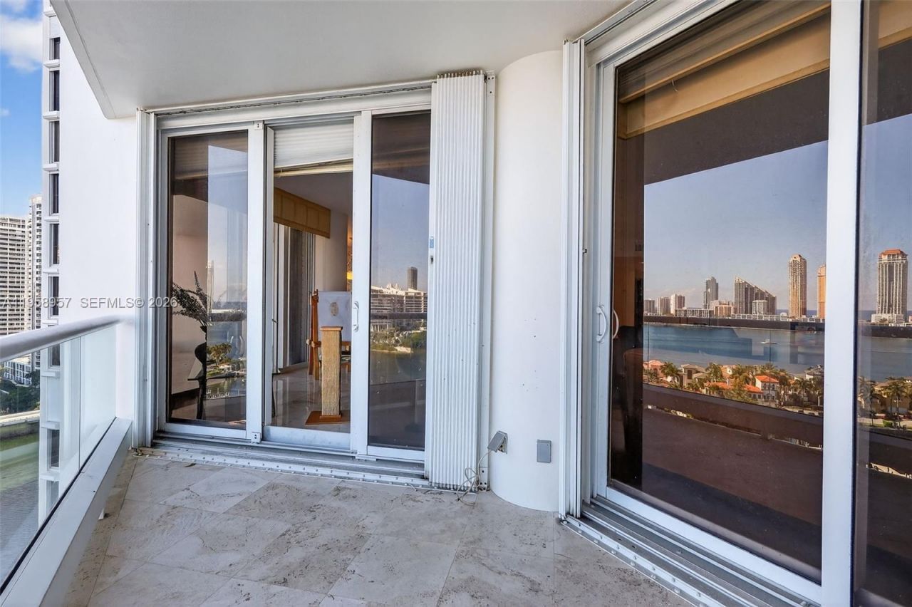 7000 Island Blvd, Unit 1604, Aventura, FL 33160 Photo