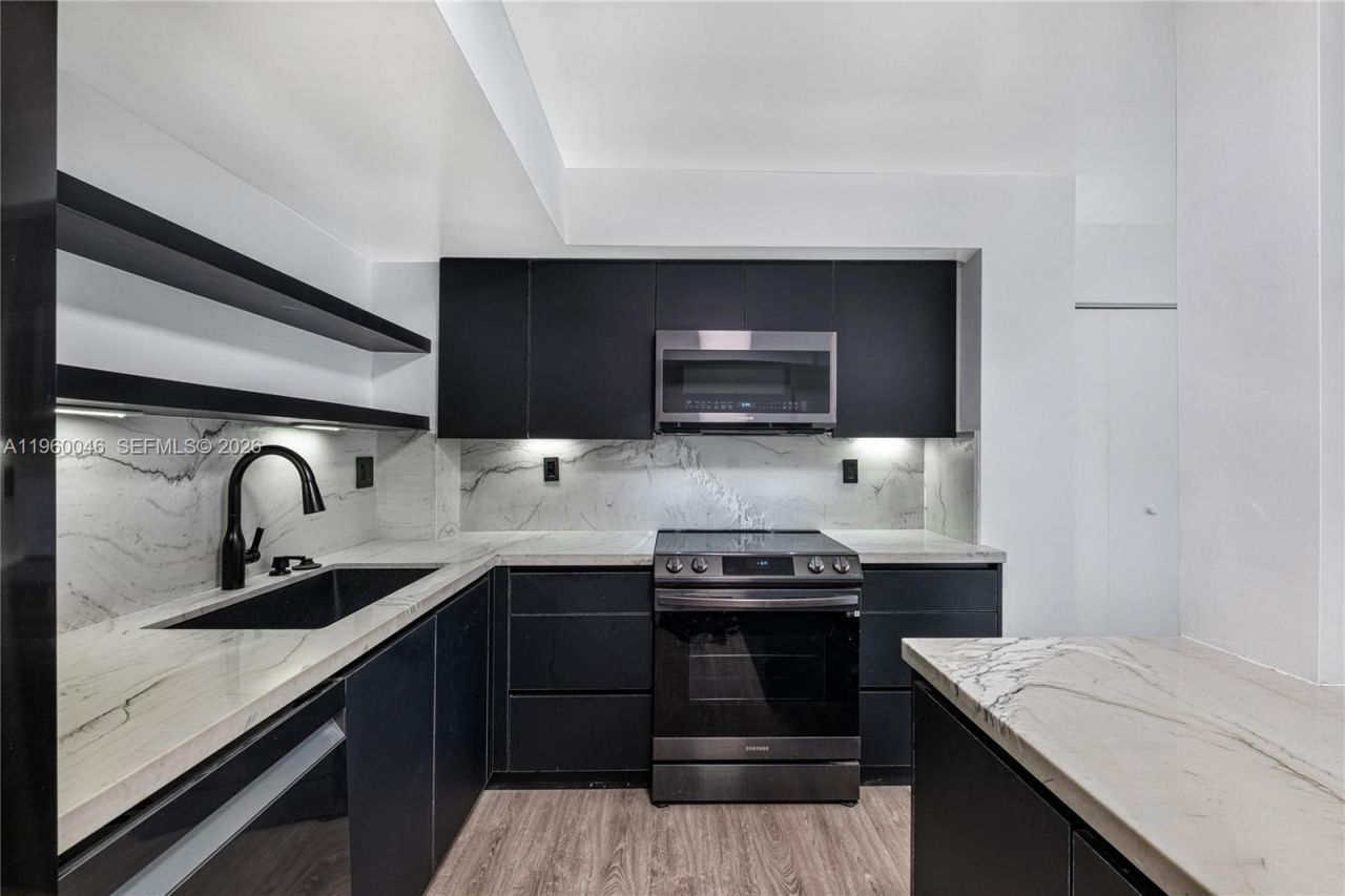 4000 Towerside Ter, Unit 1509, Miami, FL 33138 Photo