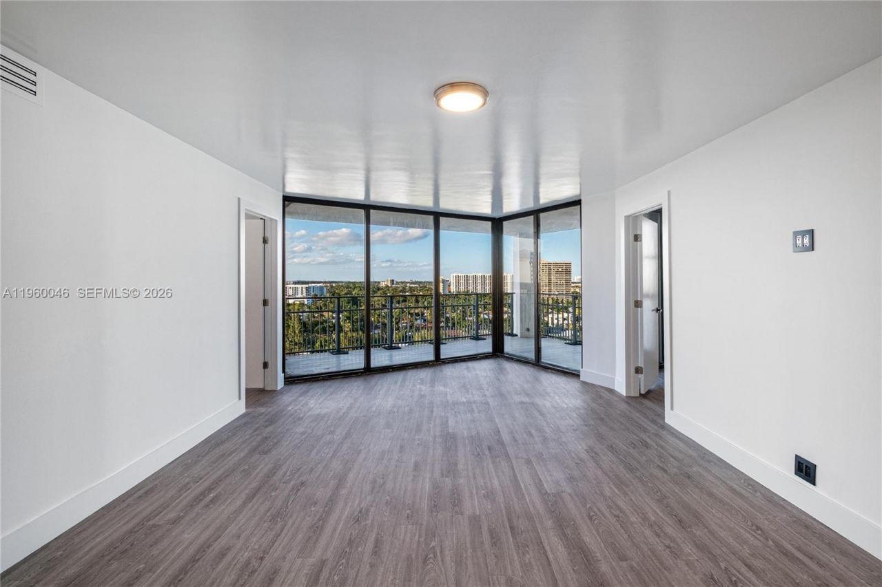 4000 Towerside Ter, Unit 1509, Miami, FL 33138 Photo