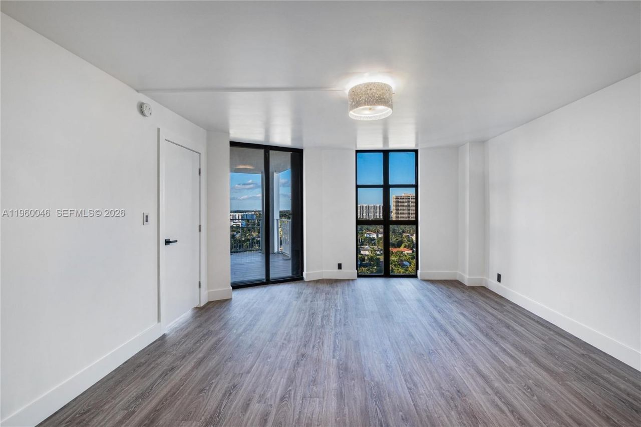 4000 Towerside Ter, Unit 1509, Miami, FL 33138 Photo