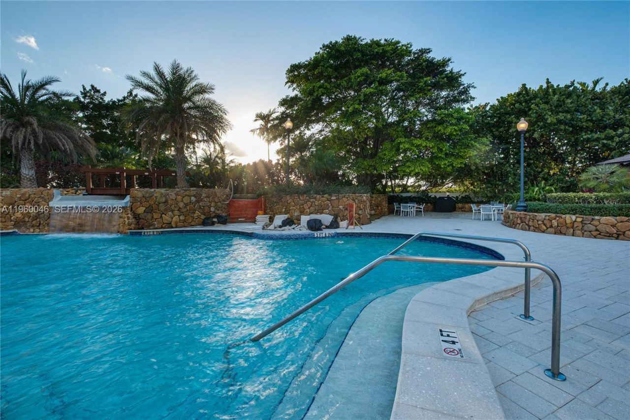 4000 Towerside Ter, Unit 1509, Miami, FL 33138 Photo