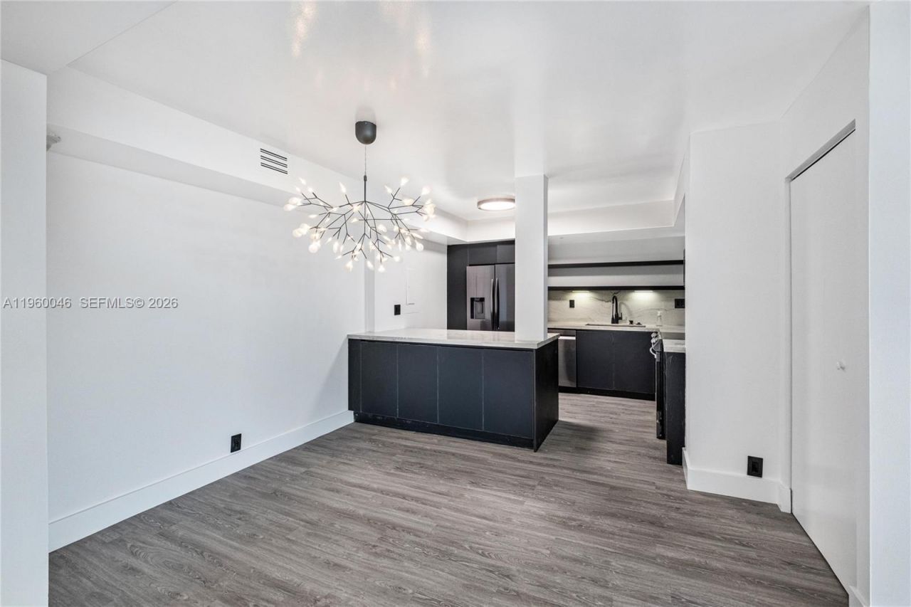 4000 Towerside Ter, Unit 1509, Miami, FL 33138 Photo