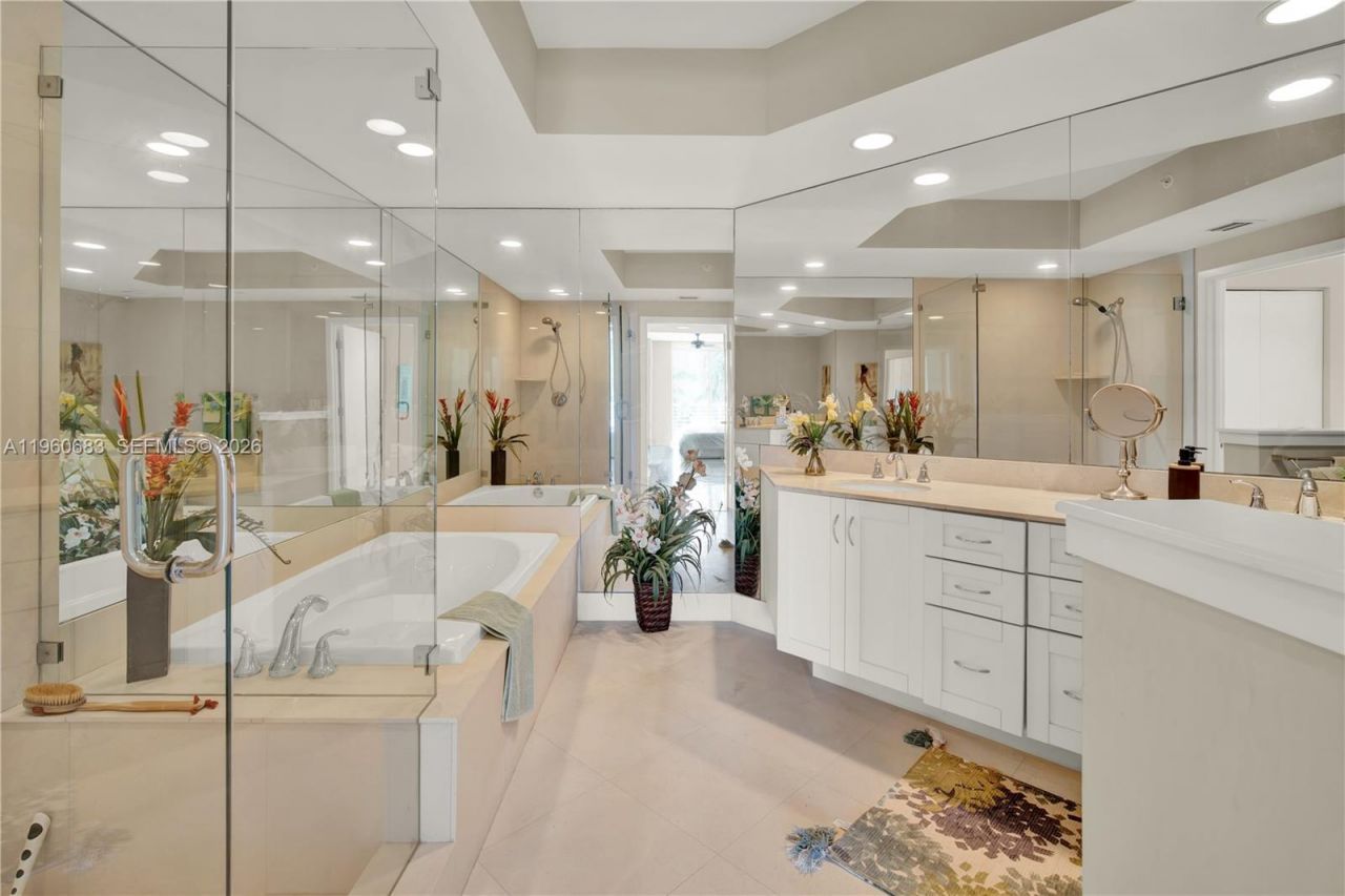 2831 N Ocean Blvd, Unit 308N, Fort Lauderdale, FL 33308 Photo