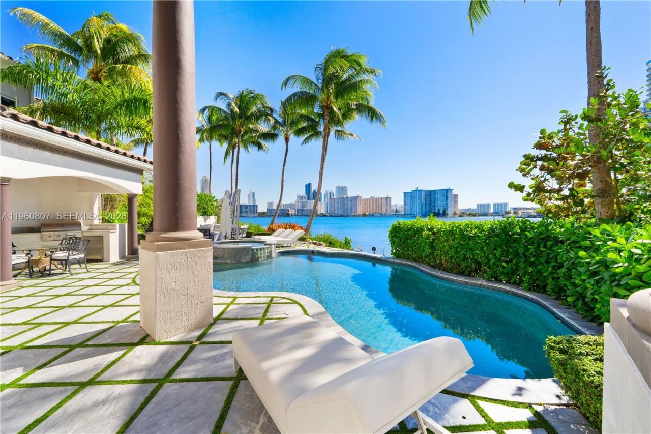 3914 Island Estates Dr, Aventura, FL 33160 Photo