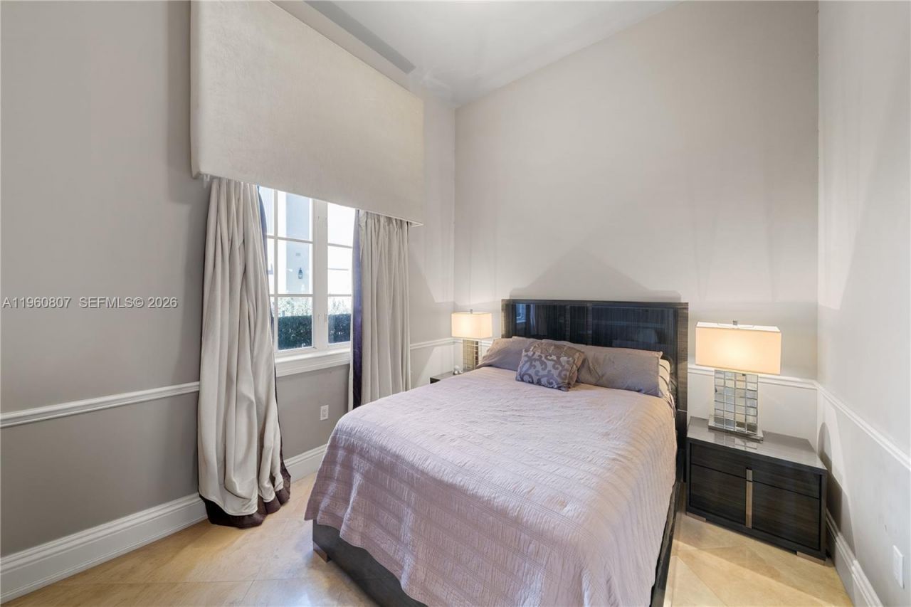 3914 Island Estates Dr, Aventura, FL 33160 Photo