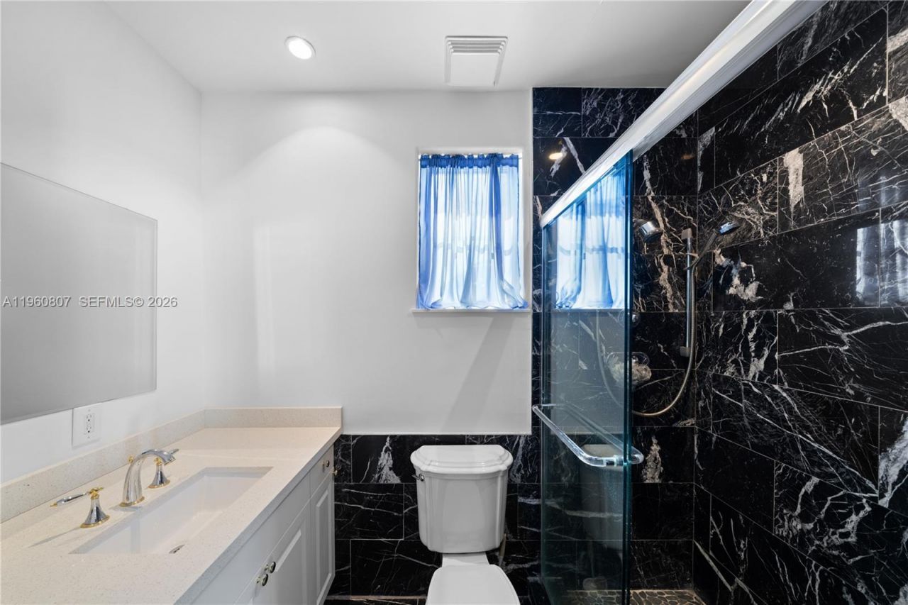 3914 Island Estates Dr, Aventura, FL 33160 Photo