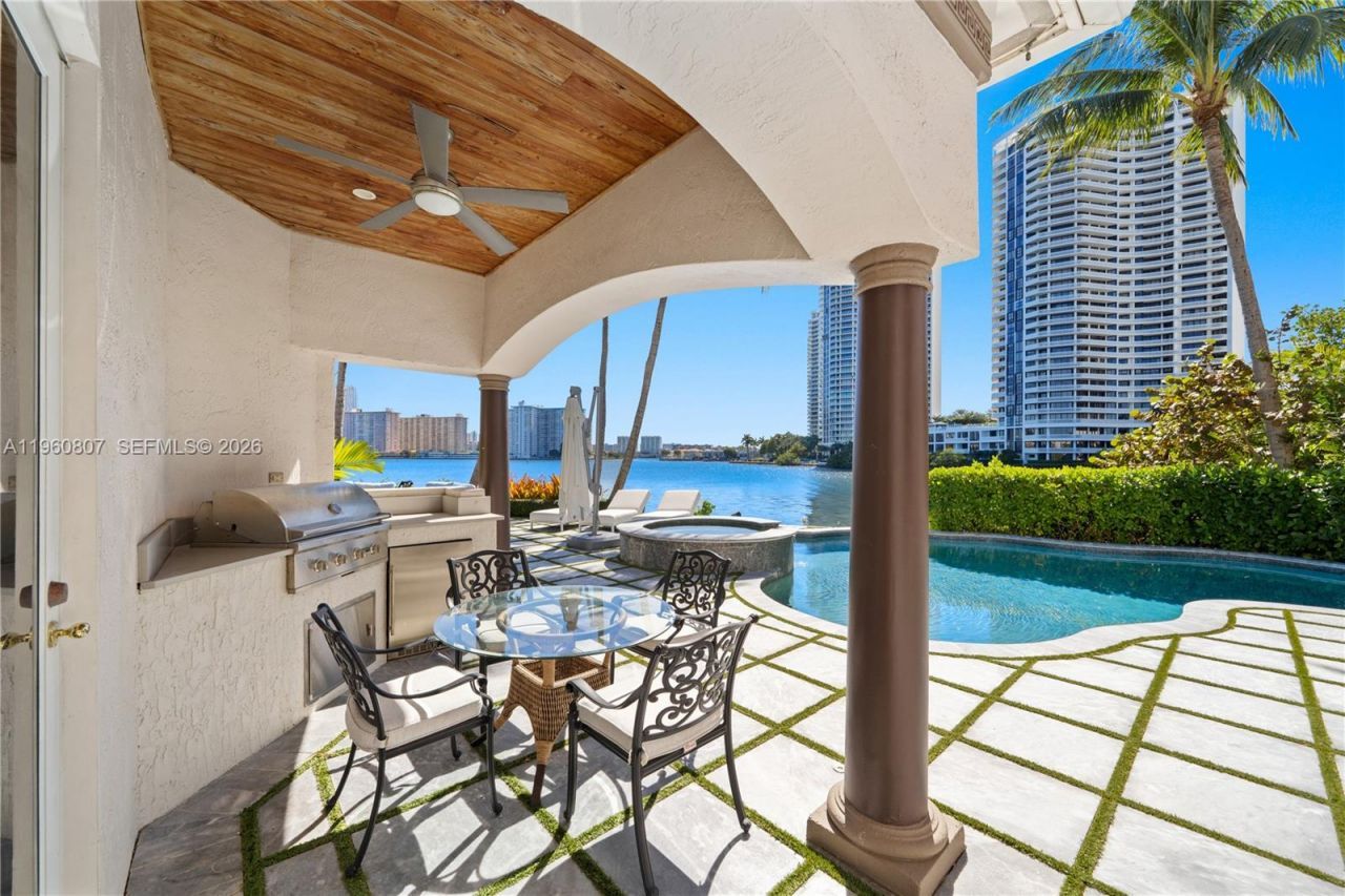 3914 Island Estates Dr, Aventura, FL 33160 Photo