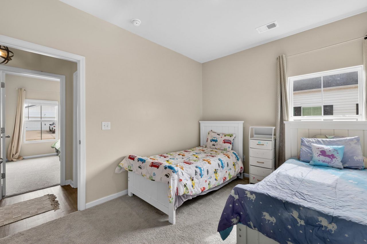 163 Fox Rae Dr. Photo 31