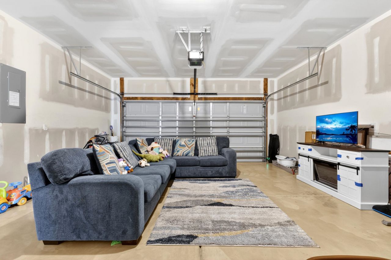 163 Fox Rae Dr. Photo 36