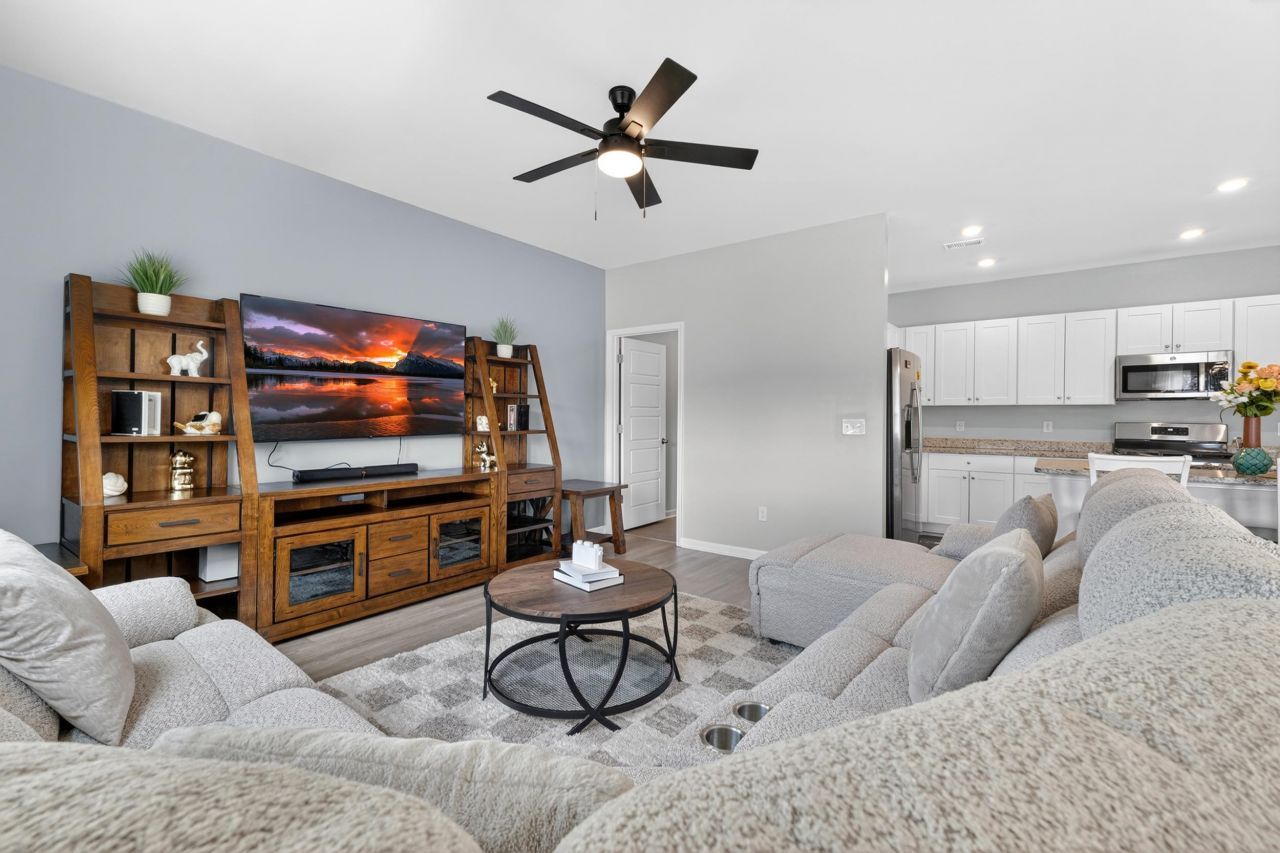 163 Fox Rae Dr. Photo 8