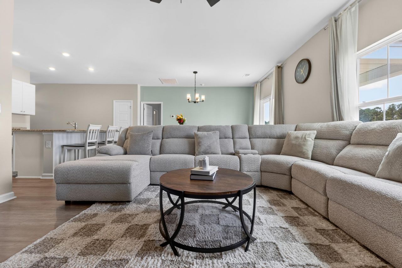 163 Fox Rae Dr. Photo 9