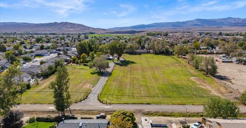 965 Westerlund Lane, Fernley, NV 89408 Photo