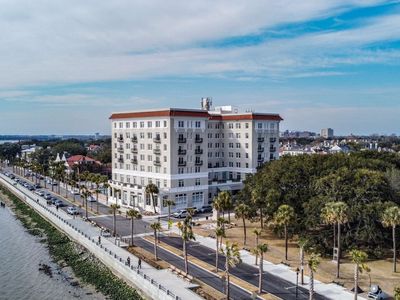 1 King Street, Unit 704, Charleston, SC 29401