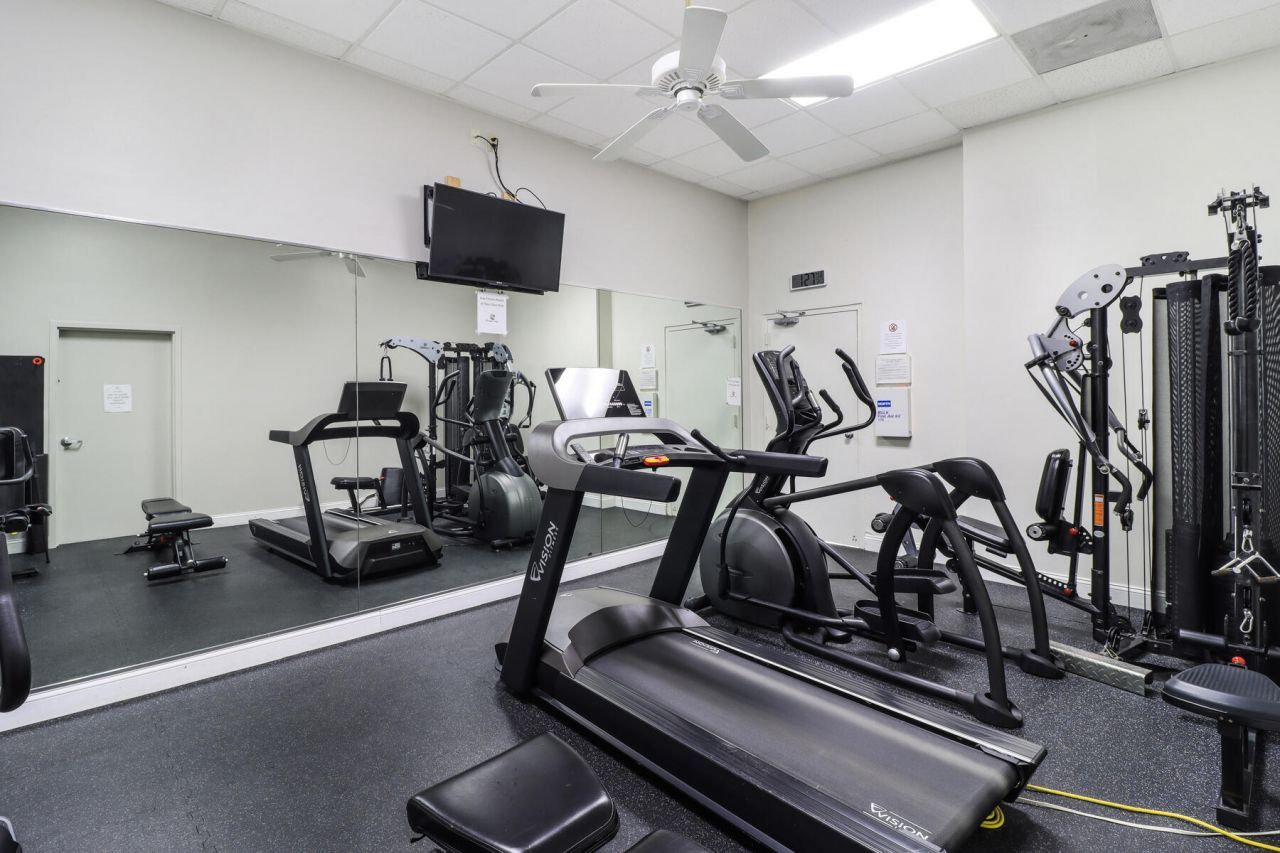 1 King Street Photo 16