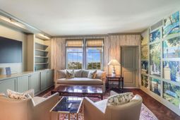 1 King Street photo 4