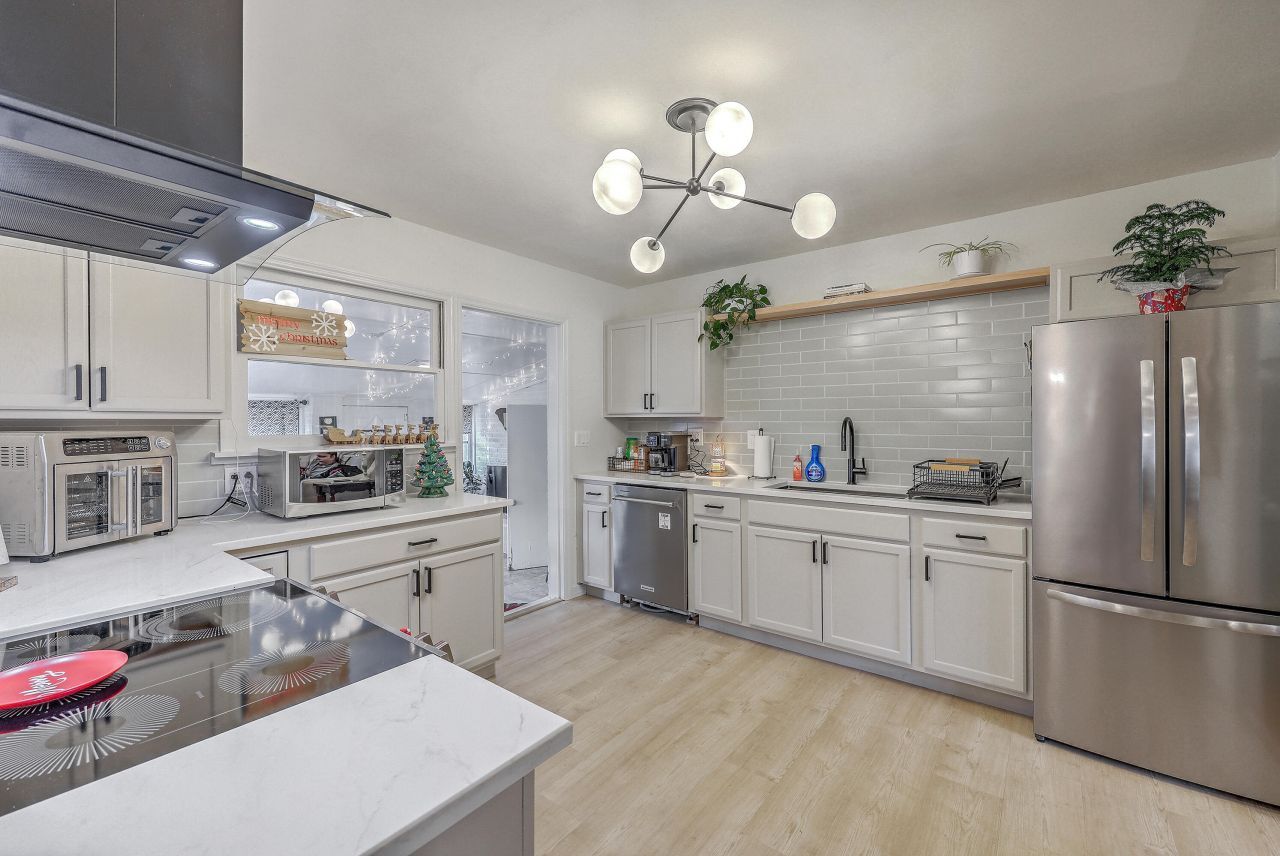 5813 Stewart Street Photo 1